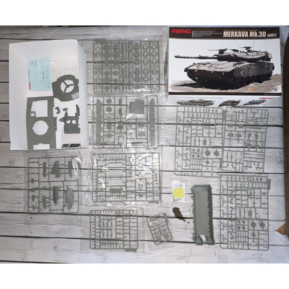 MENG - MERKAVA MK.3D EARLY. MAIN BATTLE TANK.  SCALE 1/35. - Open Box